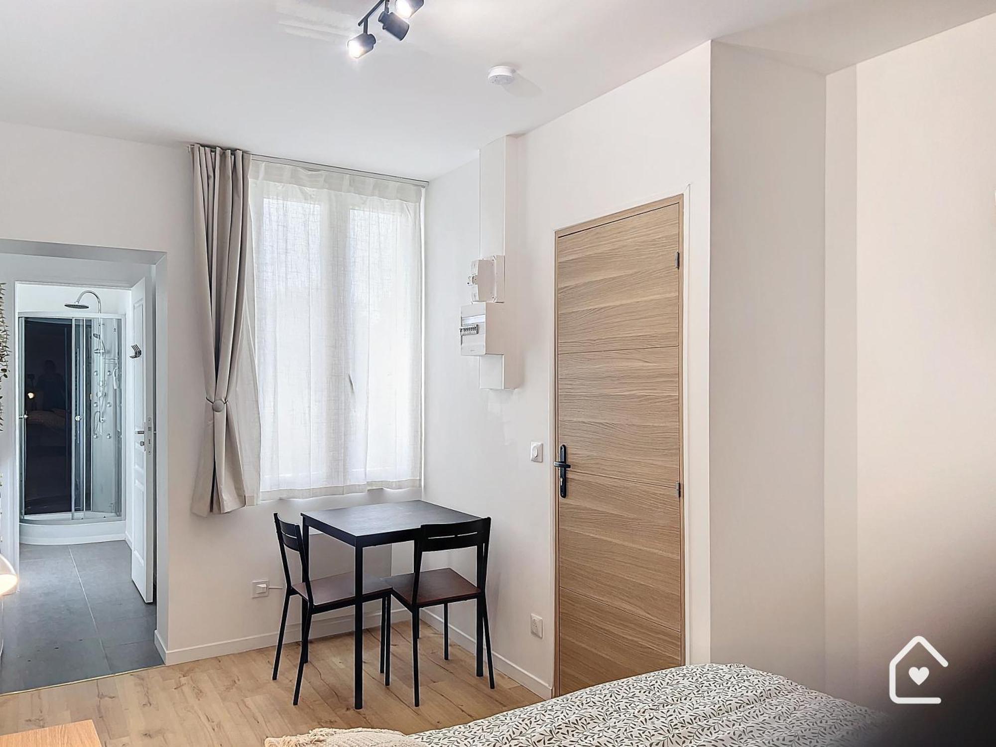 Studios - 1 Min Gare Chatellerault - Entree Autonome - Exterior foto