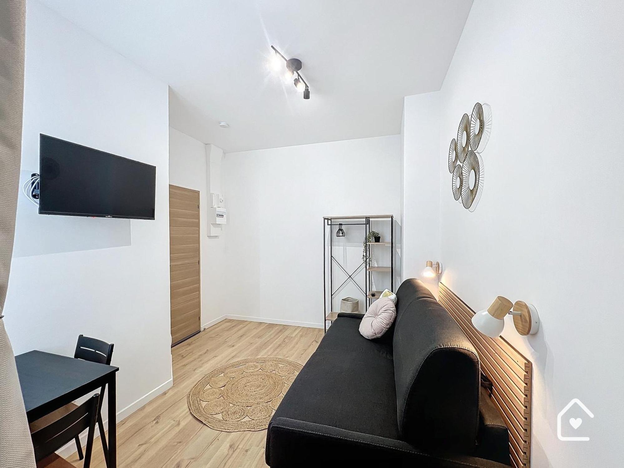 Studios - 1 Min Gare Chatellerault - Entree Autonome - Exterior foto