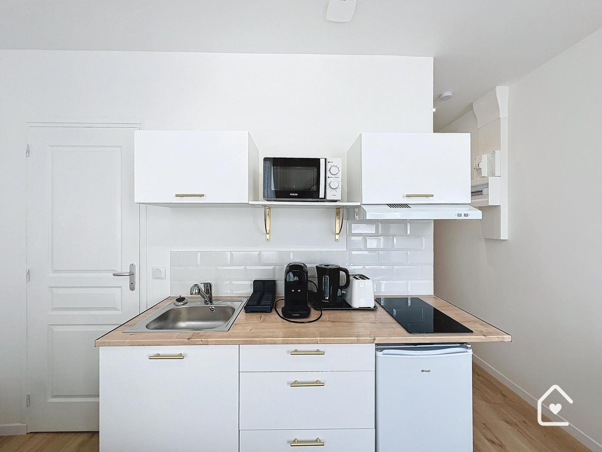 Studios - 1 Min Gare Chatellerault - Entree Autonome - Exterior foto