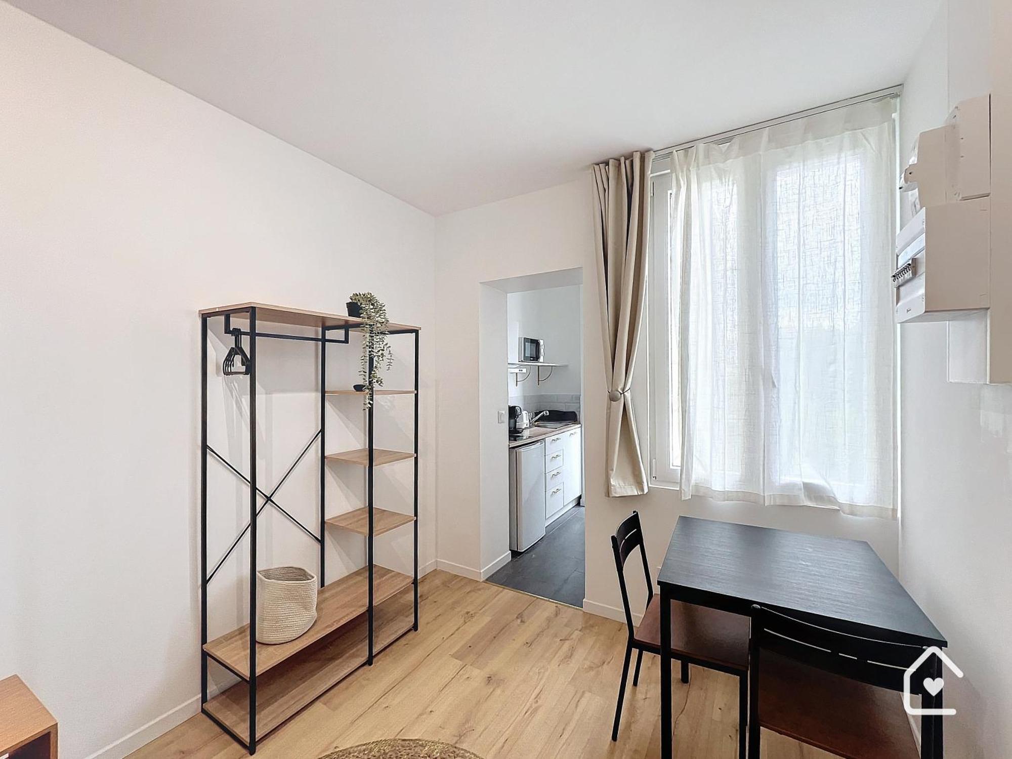 Studios - 1 Min Gare Chatellerault - Entree Autonome - Exterior foto