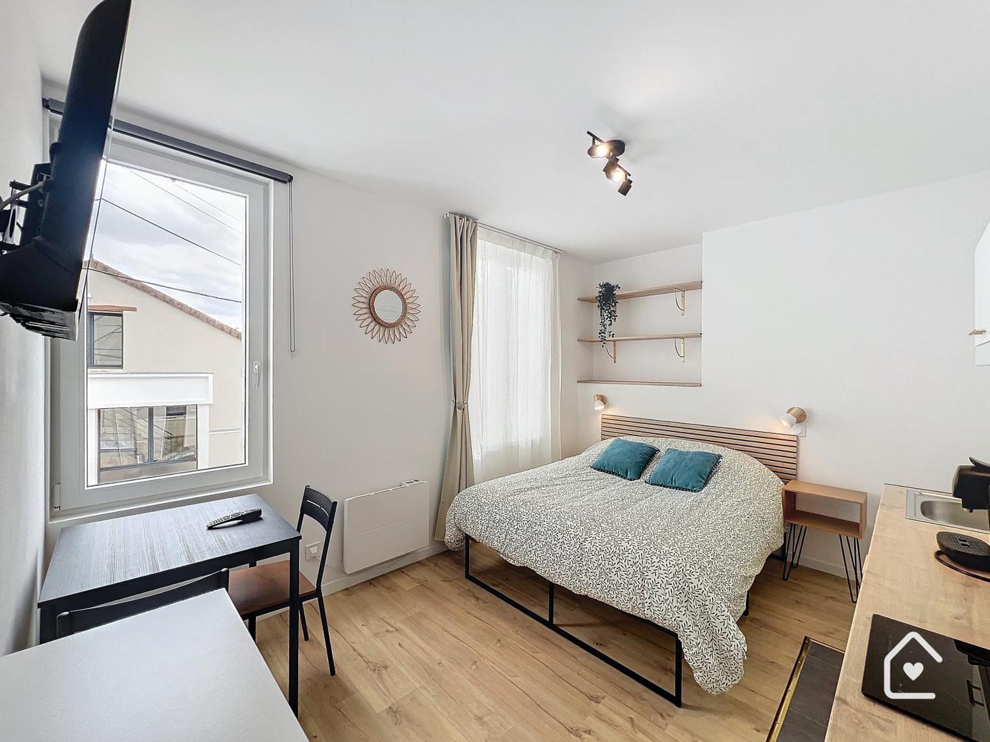 Studios - 1 Min Gare Chatellerault - Entree Autonome - Exterior foto