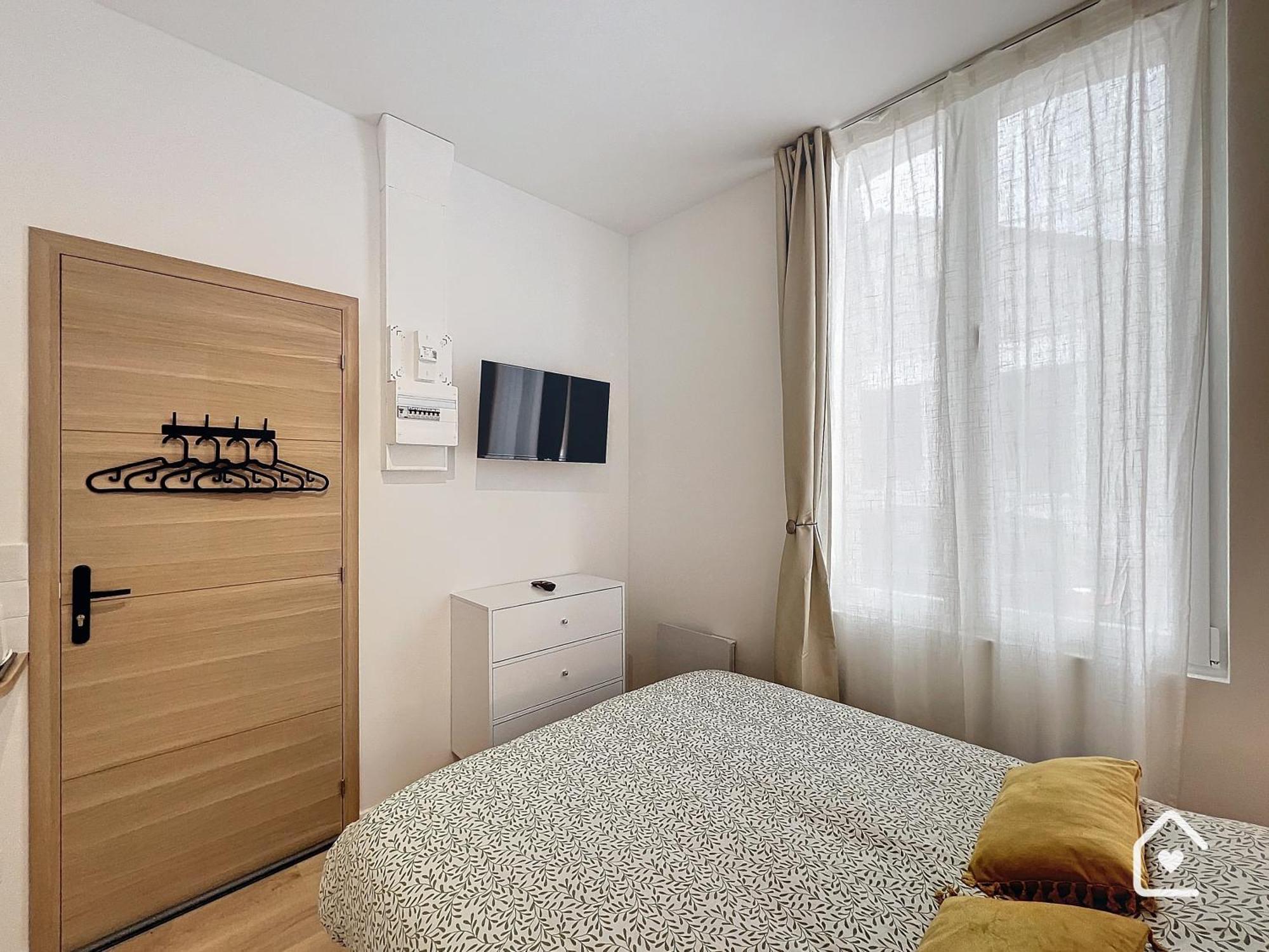 Studios - 1 Min Gare Chatellerault - Entree Autonome - Exterior foto
