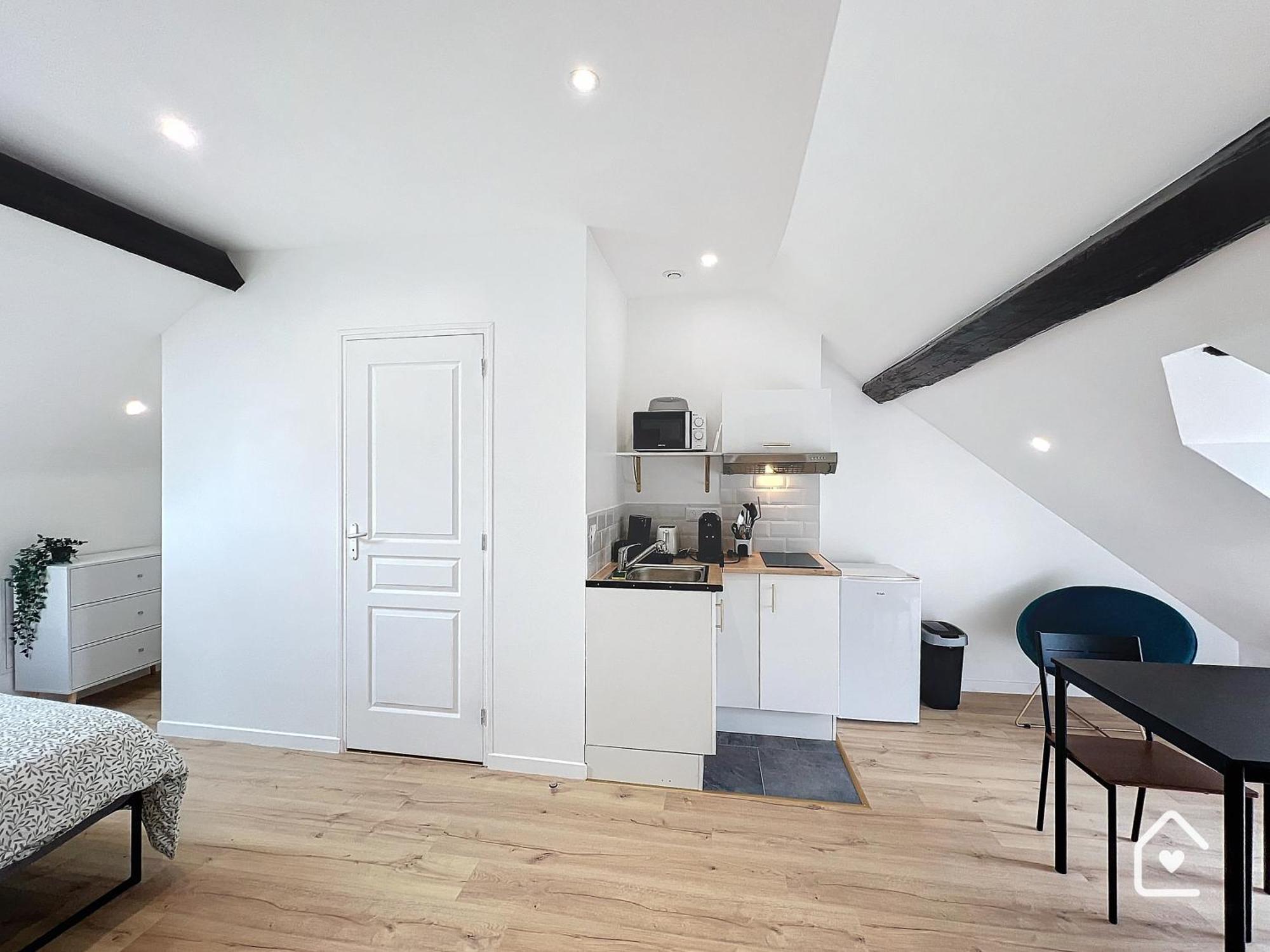 Studios - 1 Min Gare Chatellerault - Entree Autonome - Exterior foto