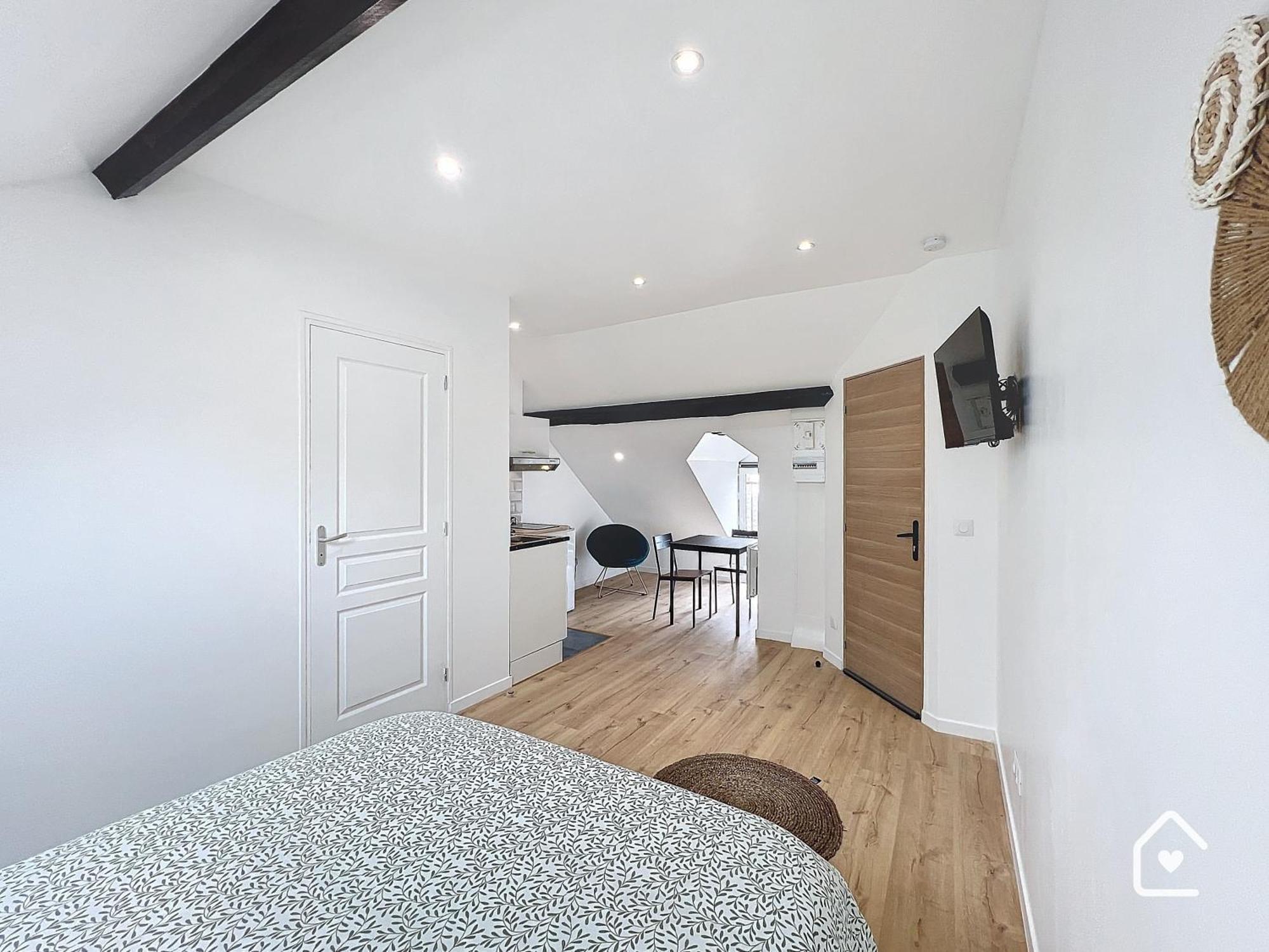 Studios - 1 Min Gare Chatellerault - Entree Autonome - Exterior foto